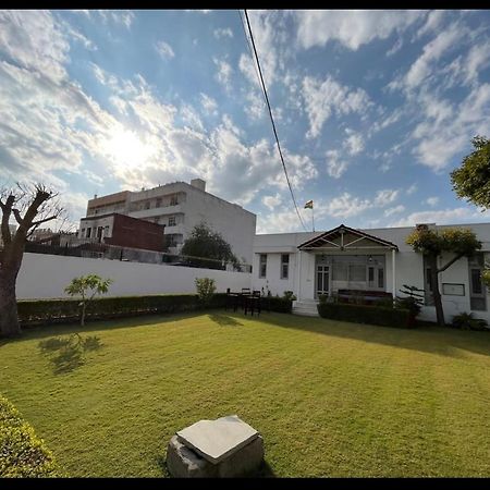 Solanki Farms & Pool Villa Garden Fully Private Jaipur Bagian luar foto