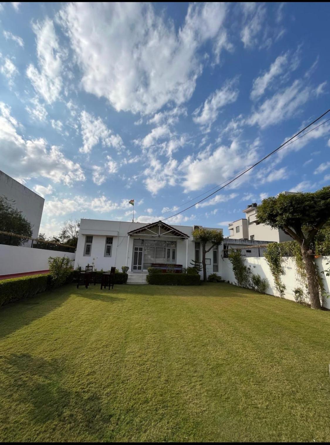 Solanki Farms & Pool Villa Garden Fully Private Jaipur Bagian luar foto