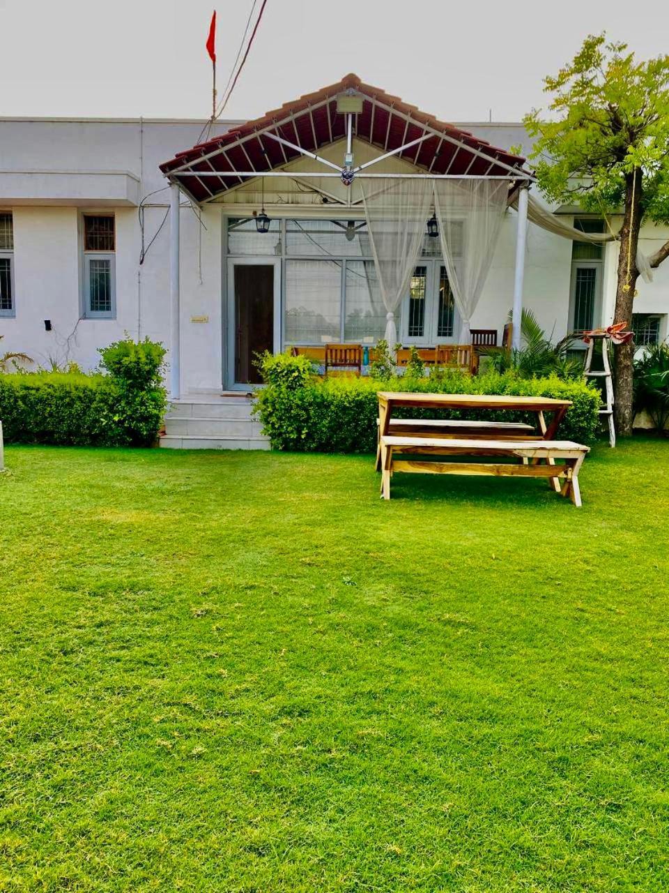 Solanki Farms & Pool Villa Garden Fully Private Jaipur Bagian luar foto
